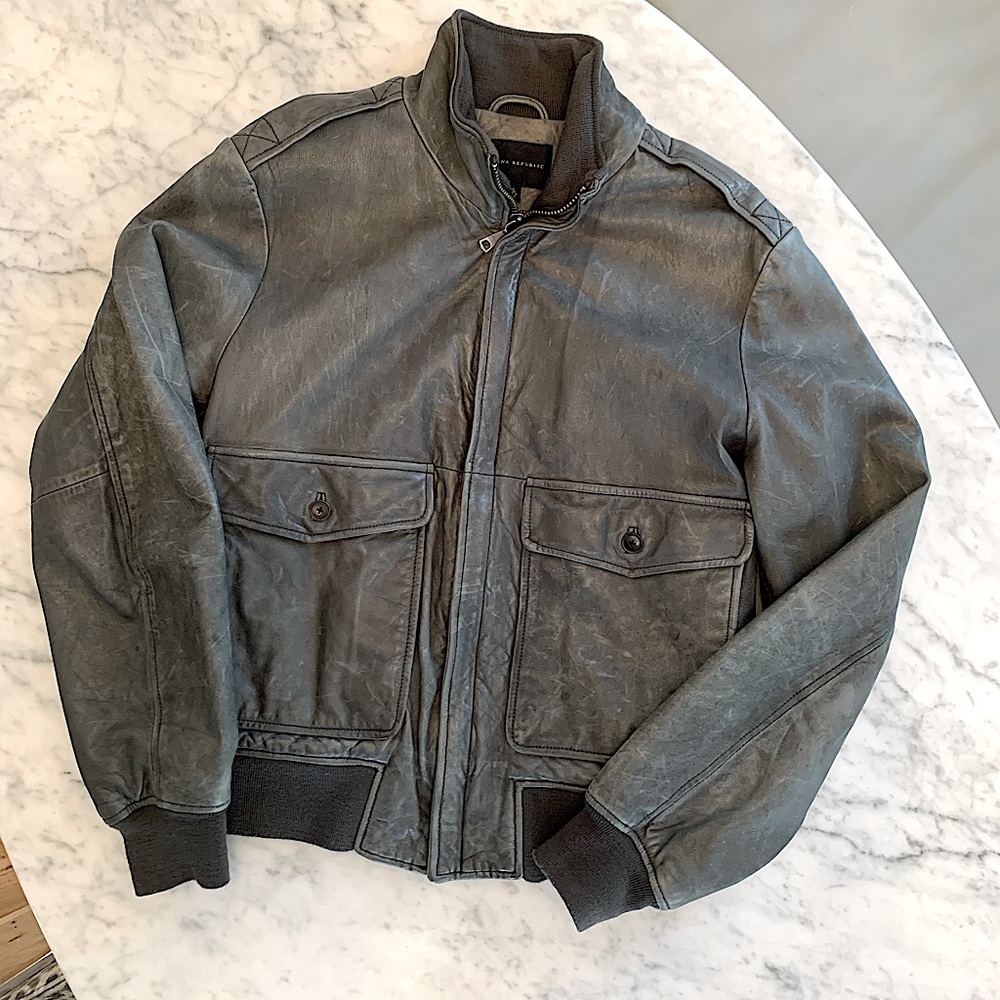 Men’s Banana Republic leather jacket size large